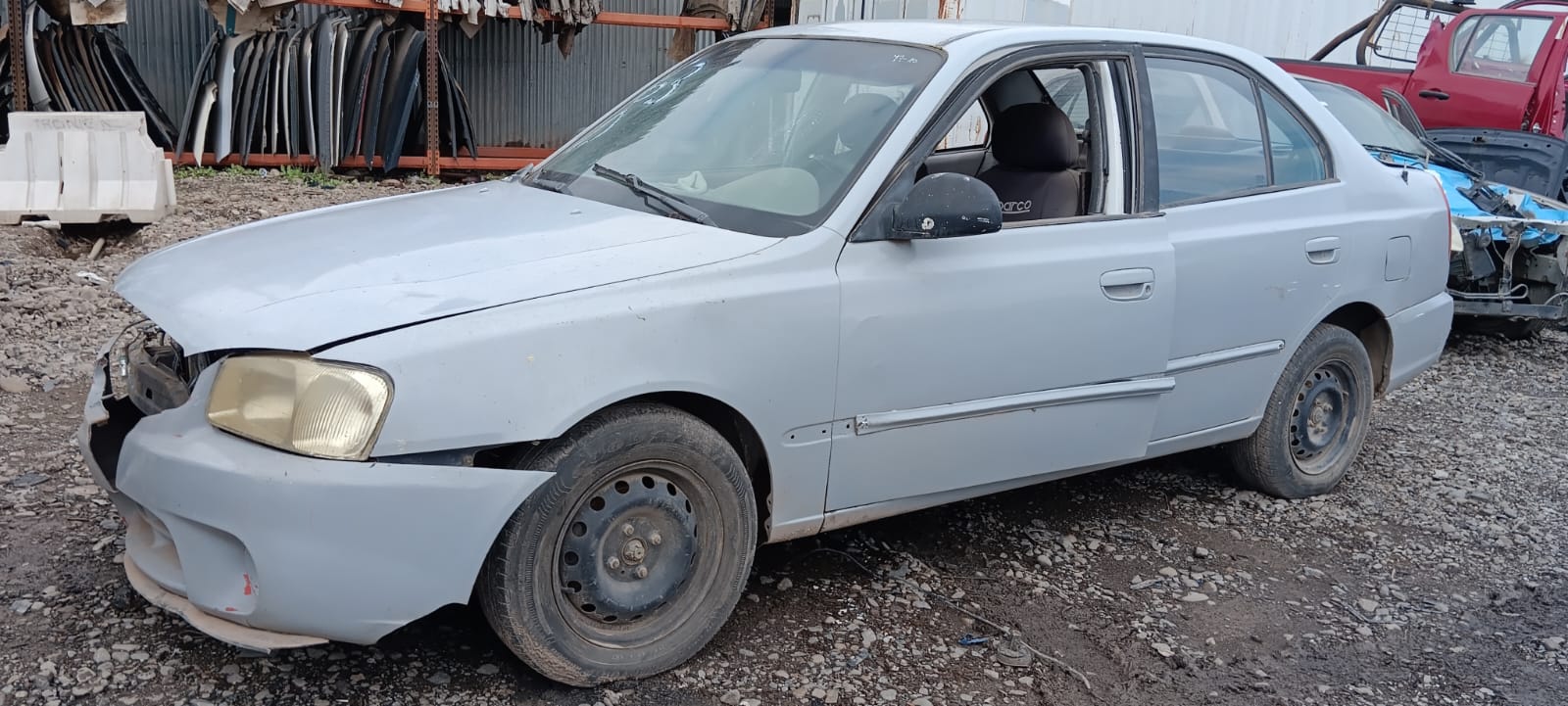  Hyundai ACCENT 2000    EN DESARME